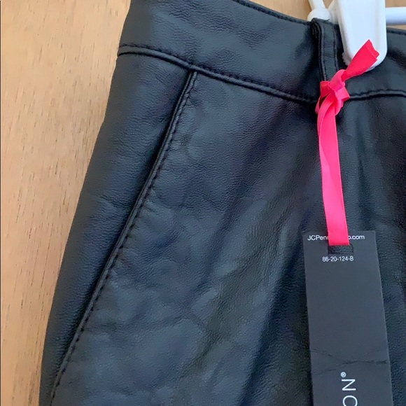 I Heart Ronson Black Pleather Mini Skirt NWT - Picture 6 of 7
